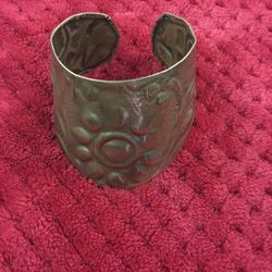 Vintage cuff bracelet