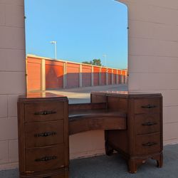Vintage vanity