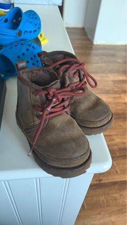 Toddler Ugg boots size 7