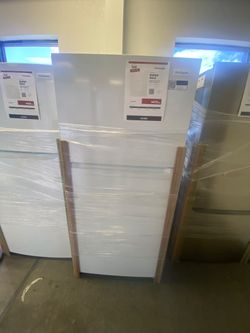 Frigidaire FRTE1936AW Refrigerator