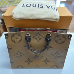 Louis Vuitton Purse, With Box (damaged) And Dust Bag, In Good Condition, Entrupy Verified 