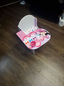 Minie Mouse Desk