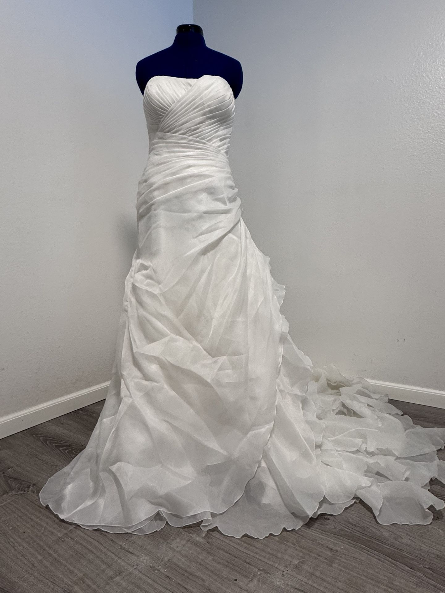 Brand New Strapless Pleated Ruffled Wedding Dress