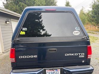 Truck canopy