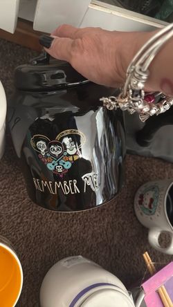 Rae Dunn cookie jar