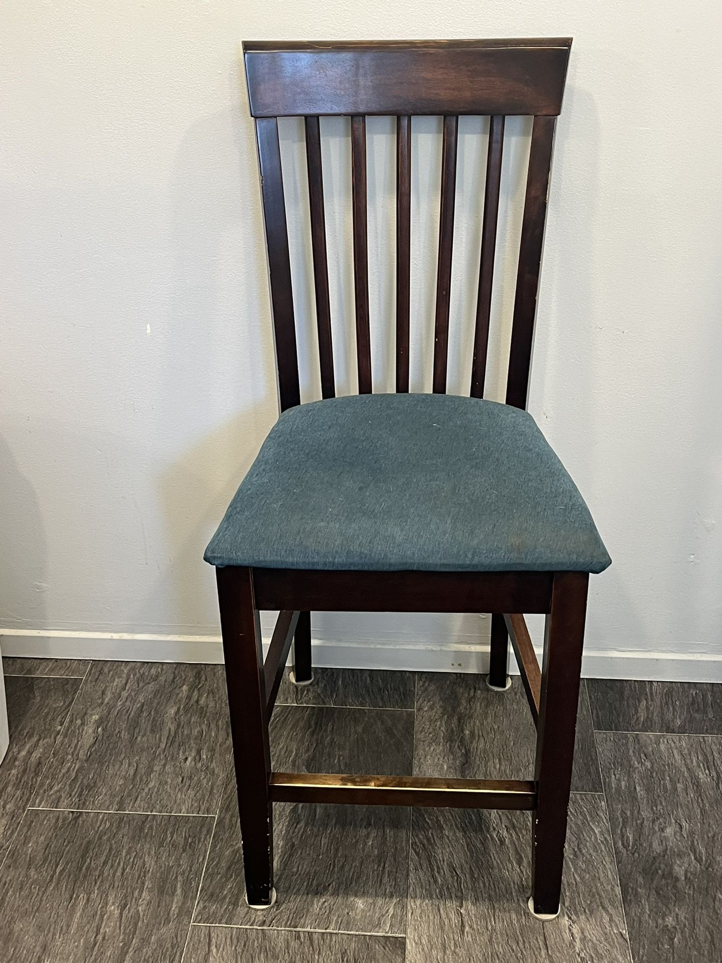 Kitchen Table & 4 Chairs