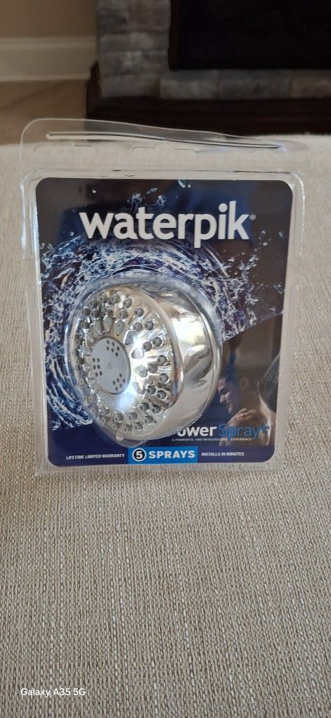NORMAL SHAWER HEAD WATERPIK
