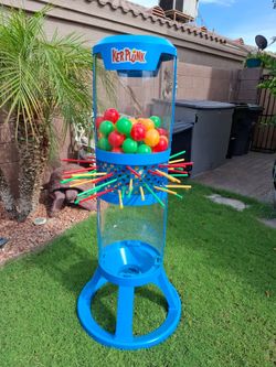 GIANT Outdoor KERPLUNK Game. $70
