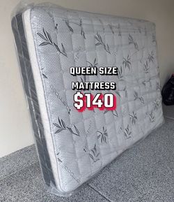 Queen size pillow top mattress