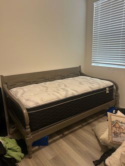 Day bed