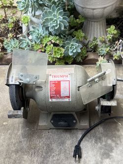 └➤➤➤Vintage Triumph Bench Grinder Model: 4345A