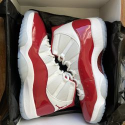 Nike air Jordan 11 Cherry 