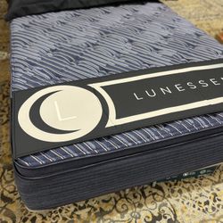 Brand New Mattress With Warranty Queen Size 