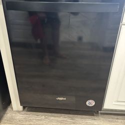 Whirlpool Dishwasher 