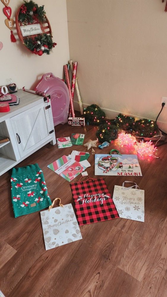 Christmas Decorations and Lights Reasonable Offers Only
