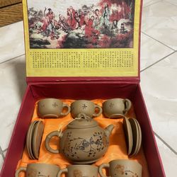 Chinese Zisha Clay Teapot Set