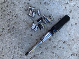 Nut Driver with Assorted Socket Set