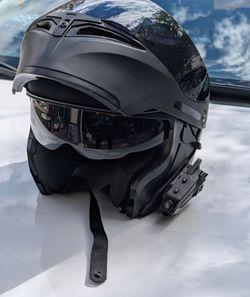 WLT Modular Motorcycle Helmet Size L w/ FreedConn Bluetooth Intercom & Camera