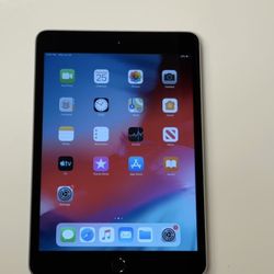 Apple iPad Mini 3 3rd Generation 16GB 7.9” Tablet Space Gray