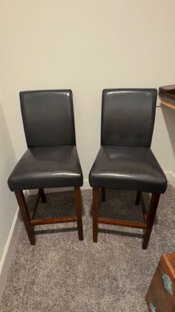 DINING ROOM CHAIRS