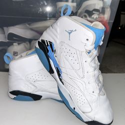 Jordan Jumpman MVP Preschool lifestyle shoes in the White/University Blue size 3y