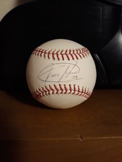 Seattle MARINERS Felix HERNANDEZ Signed  Baseball. Official Ball