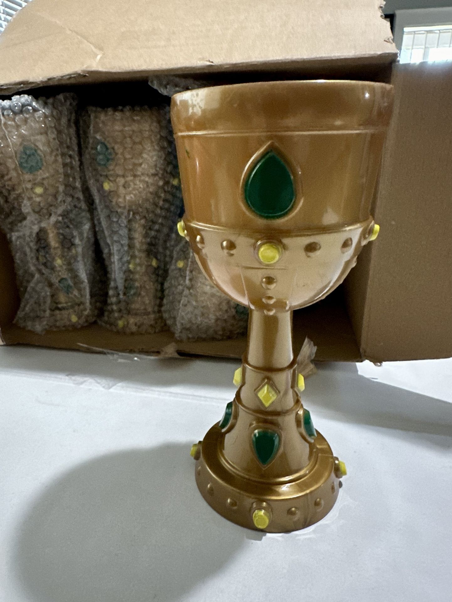 Set of 24 Medieval Gold Crown Goblets Make Your Party Royal