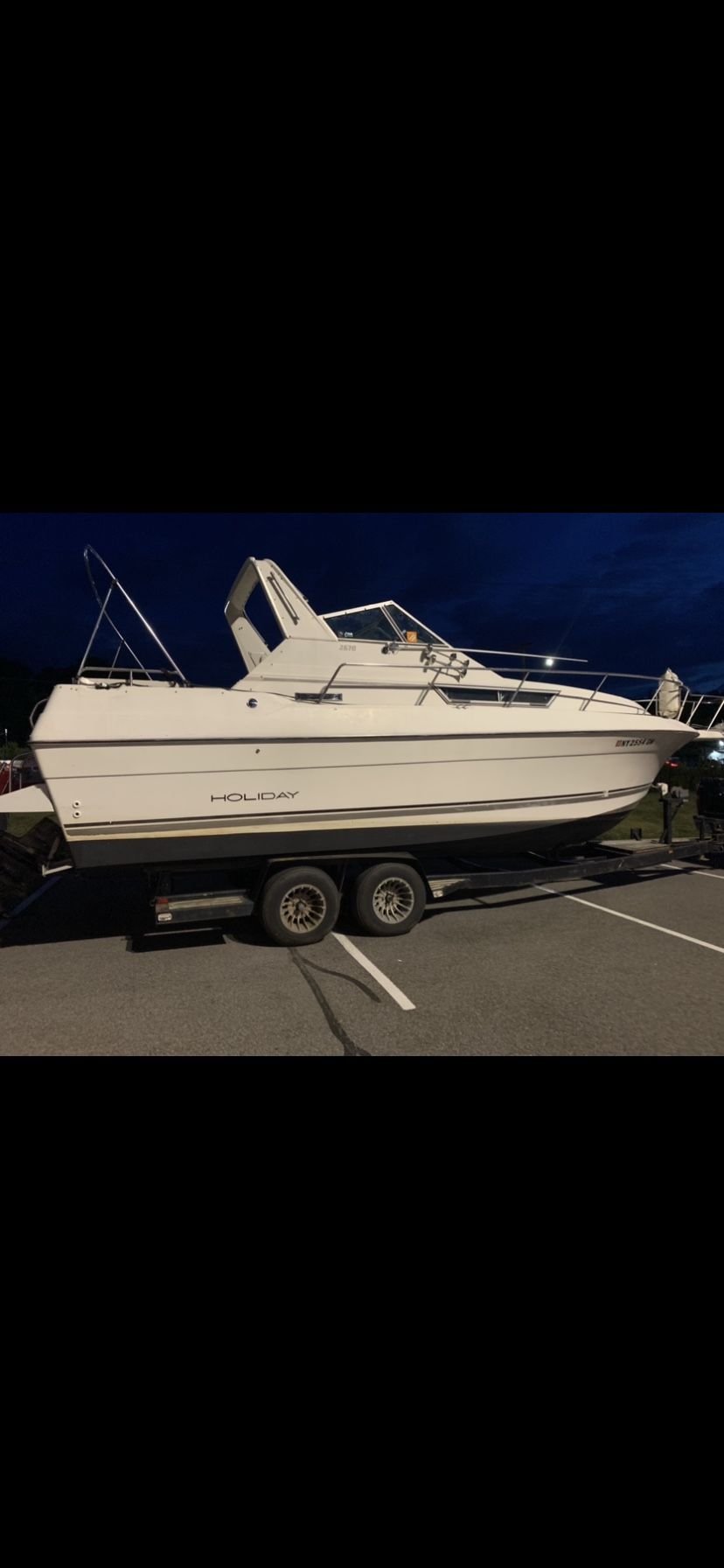 1990 26’Holiday Cruiser - trailer Included