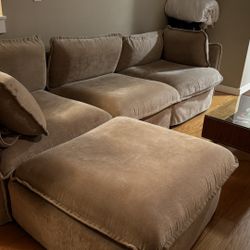 Beige Sectional Sofa – Washable Covers & Reversible Chaise