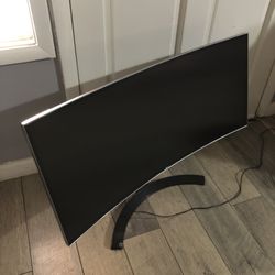 34" Class 21:9 UltraWide® QHD IPS Curved LED Monitor (34" Diagonal