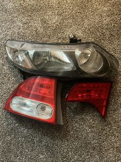 06-11 Honda Civic Headlight & Taillight Housing