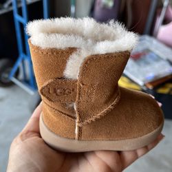 Size 1 Baby Ugg’s New 
