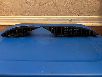 90-91 C4 Corvette Center Dash Air Vents Outlet Left & Right OEM