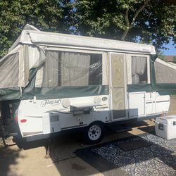 Great Tent Trailer ( Never Lived In)