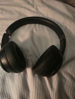Beats - Solo 4 Wireless On-Ear Headphones - Matte Black