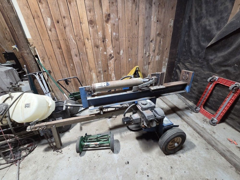 Duerr 22 Ton Wood Splitter