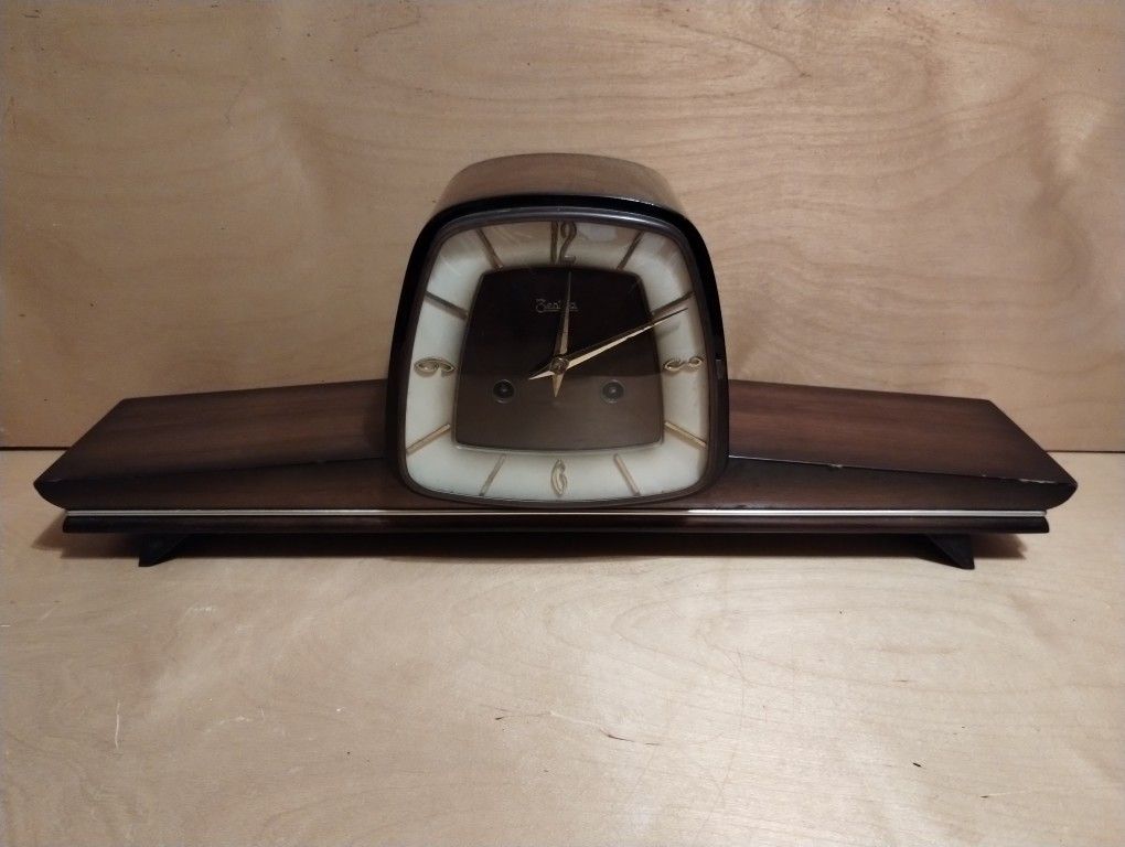 Vintage Mid Century Zentra Mantel Clock FHS Germany