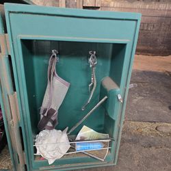 Burlingham Tack Trunm