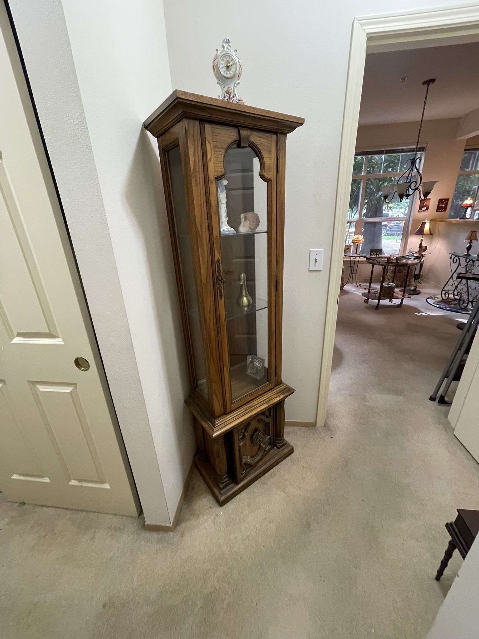 lighted display cabinet
