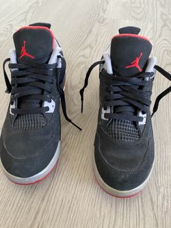 Jordan black and red 3y