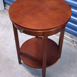 Round End table With Pullout Drawer 