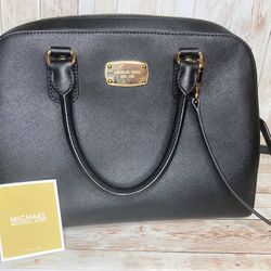 Michael kors Bag with Wallet