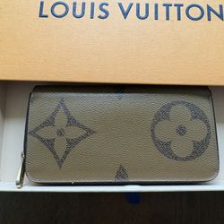 Wallet Auténtica Lv