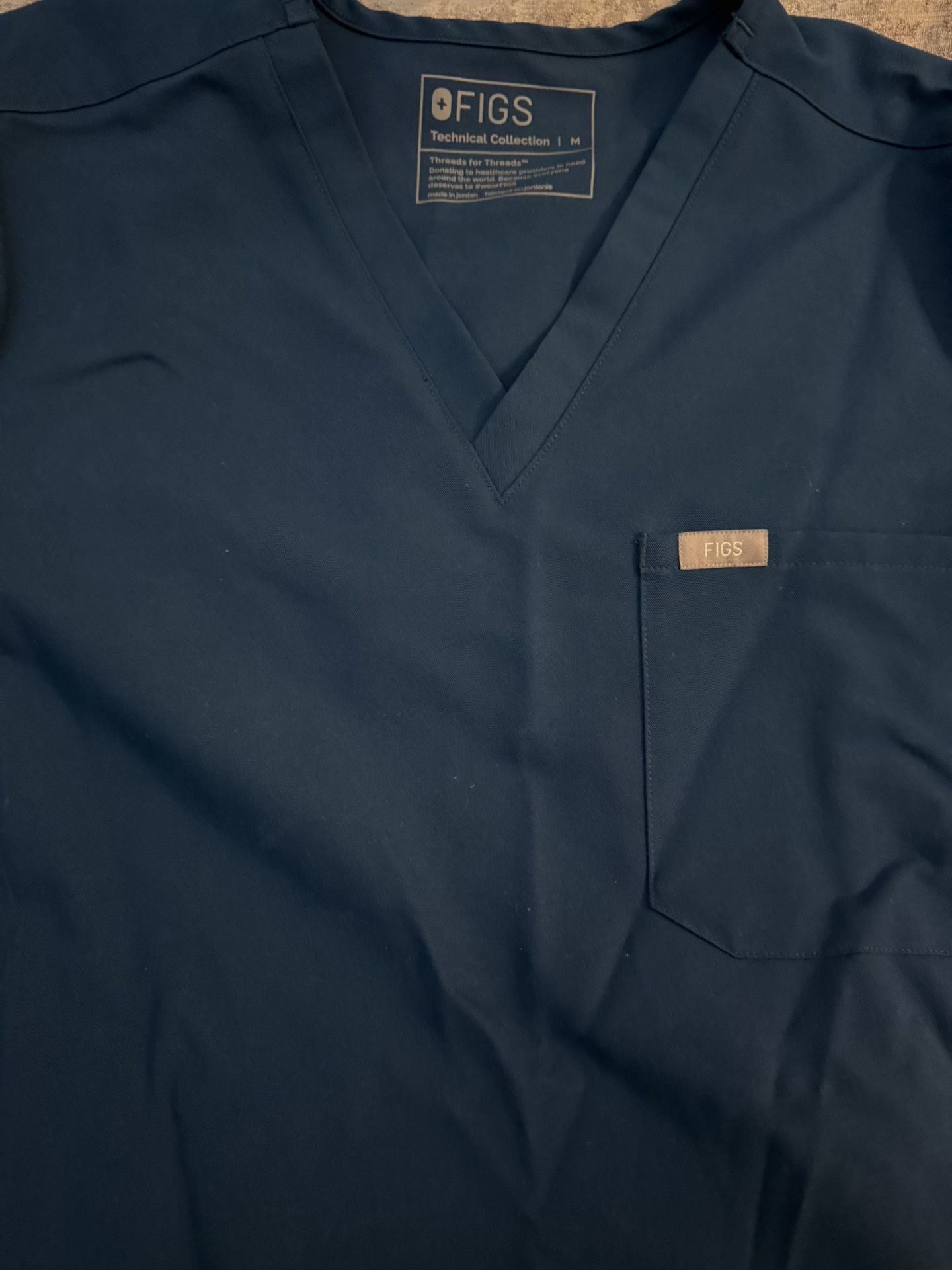 Figs Scrub Top