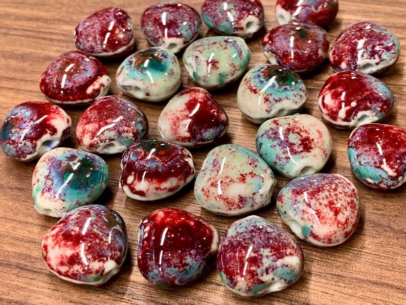 10 Porcelain Beads