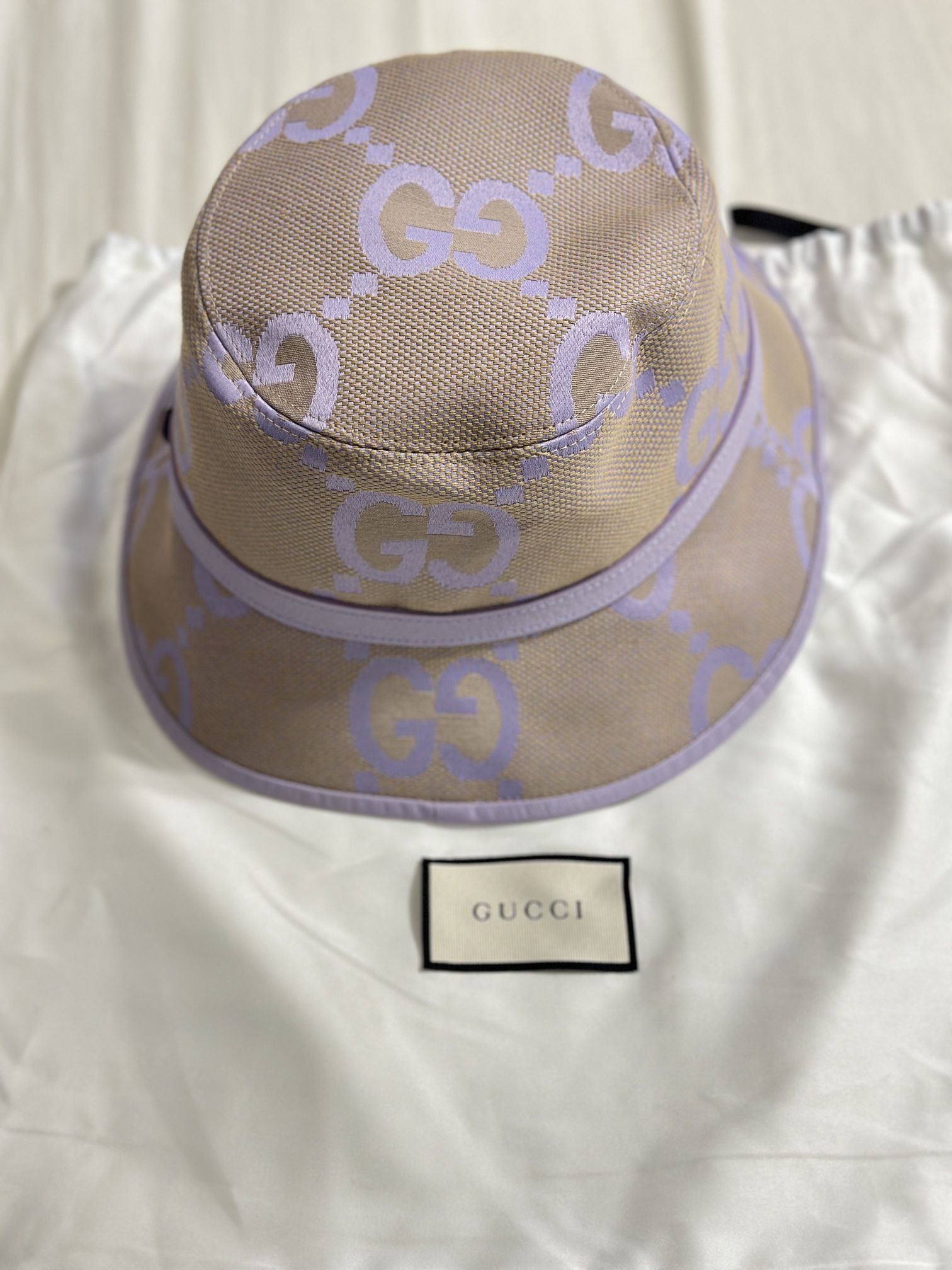NWT Authentic GUCCI Lavender Denim Monograms GG Leather Brim Jumbo Hat In Size M