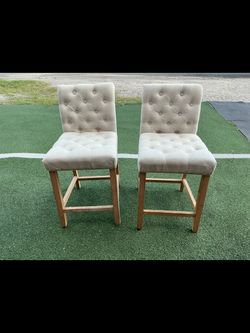 Set of 2 Tufted Counter Height Bar Stools