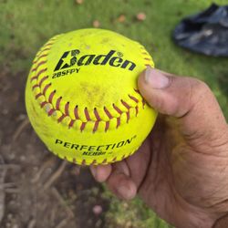 Bucket Of 25 Practice Softballs. Various Brands See My Page For Other" EQUIPMENT" For Sale "CHEAP" L