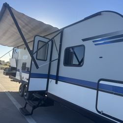 2019 Travel Tráiler In Víctorville Ca