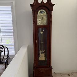 Ridgeway Grandmother Clock